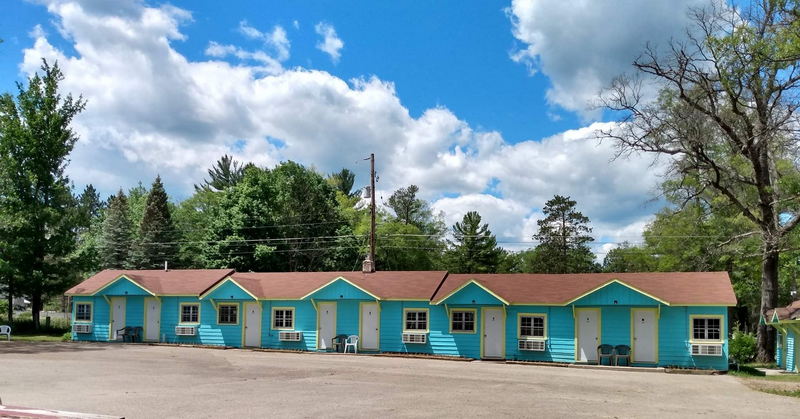 Shaynes Place Motel & Cabins (Songbird Motel) - 2024 Photo From Website (newer photo)